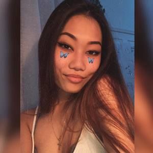 Meet your Posher, Carly